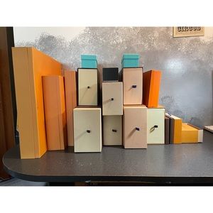 Bundle of ✨19✨ luxury boxes! (Louis Vuitton, Hermés, Chanel, Tiffany & Co.)
